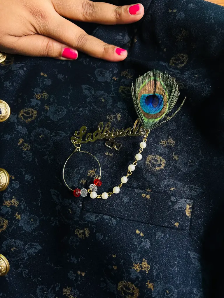 🦚 Ladkiwale Brooch – Peacock Edition(50 Pcs)