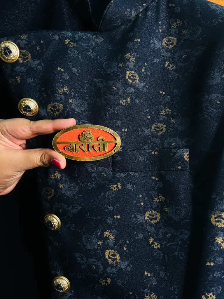 Baarati Samman Brooch(50 Pcs)